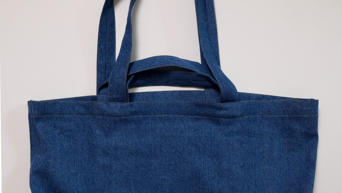 Sun Tote Attach Straps and Hem Feature