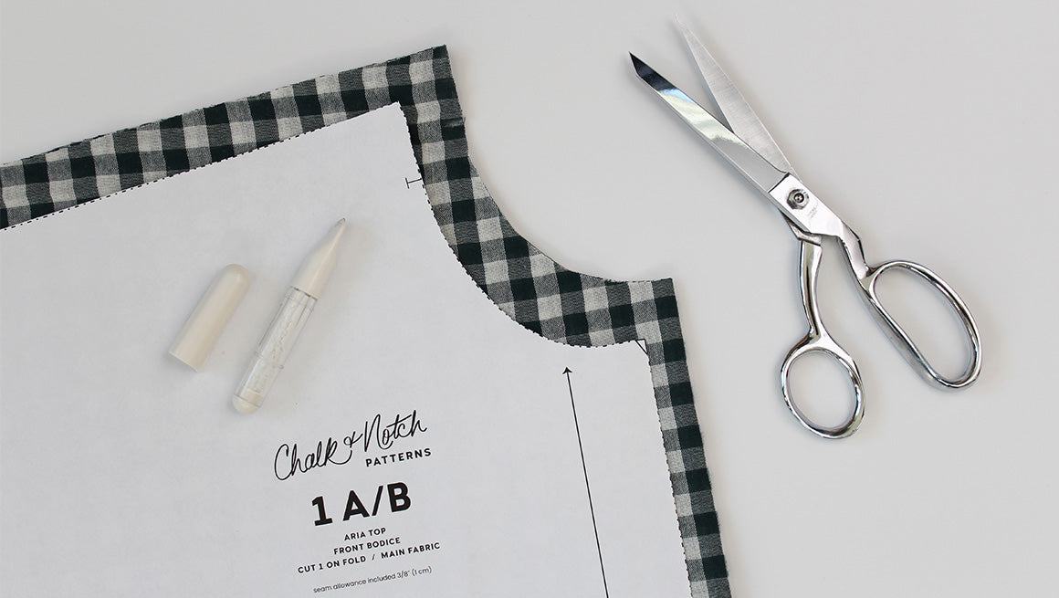 Aria SAL Preping the Neckline Feature