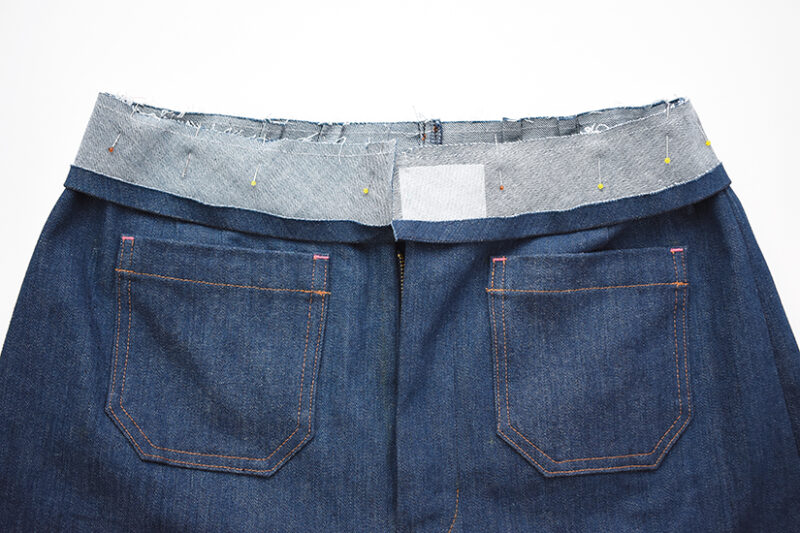 Isle Jeans Sew Along  Sew & Attach Belt Loops & Waistband Facing - Chalk  and Notch